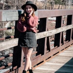 Meet your Posher, Alyson